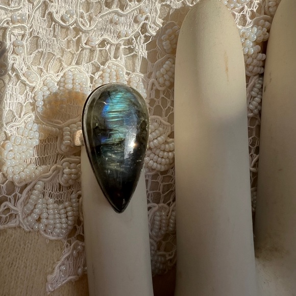 STERLING SILVER HUGE LABRADORITE RING - Picture 3 of 8